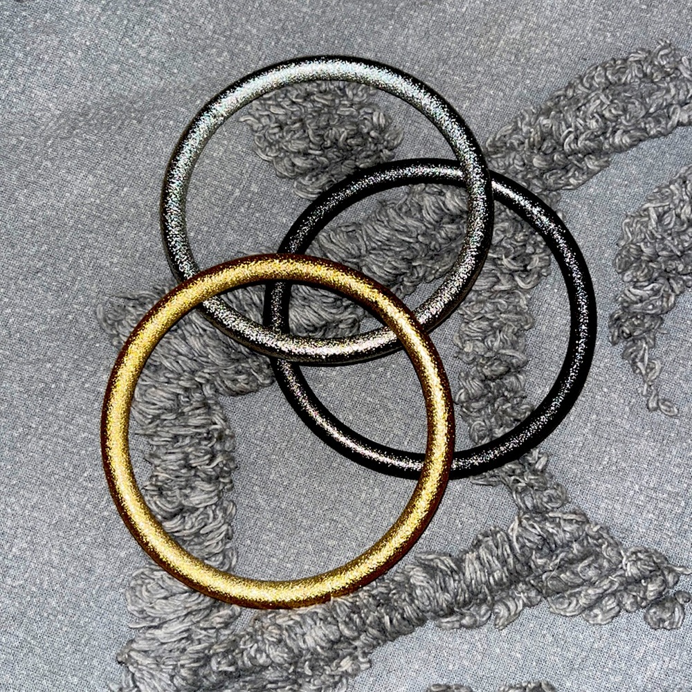 Set of bangles